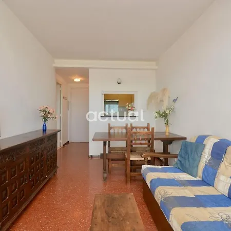 Catalunya F-2 Apartment *