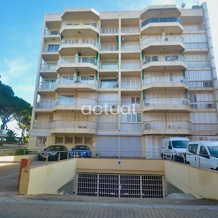 Catalunya F-2 Apartment *