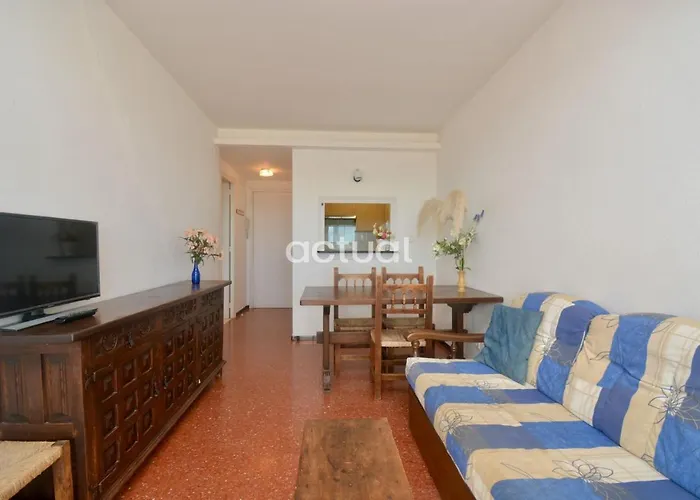 Catalunya F-2 Апартаменти *